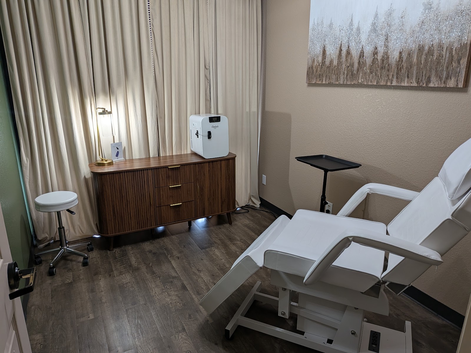 Cedar & Magnolia Day Spa + Med Spa nail photo 2