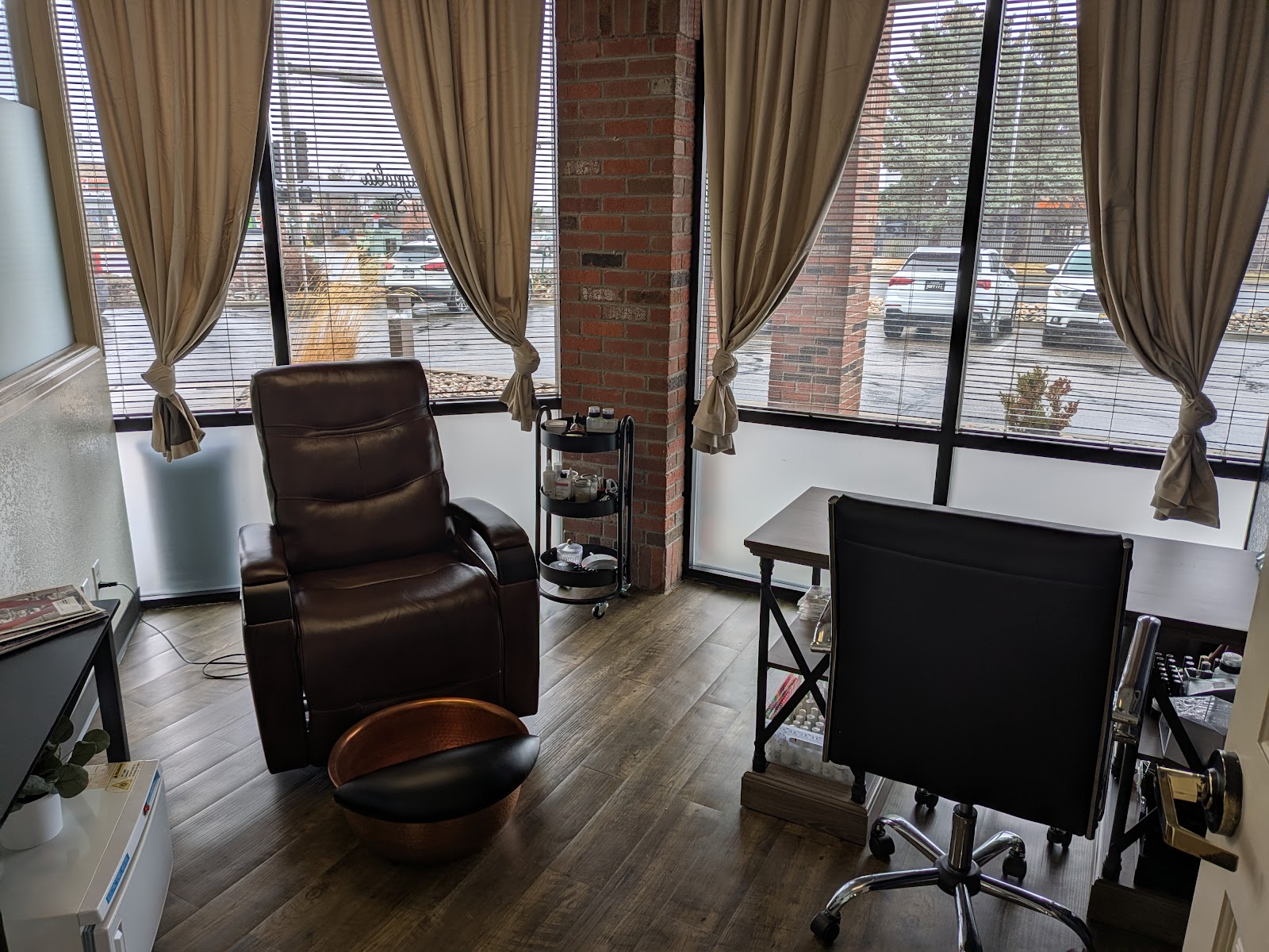 Cedar & Magnolia Day Spa + Med Spa nail photo 3